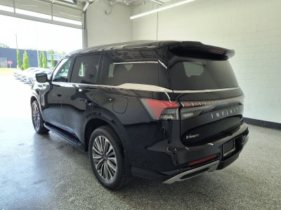 2027 INFINITI QX80 LUXE