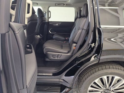 2027 INFINITI QX80 LUXE