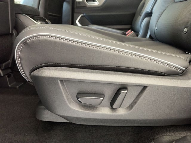 2027 INFINITI QX80 LUXE