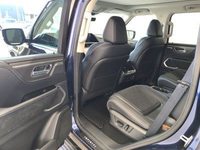 2025 INFINITI QX80 LUXE