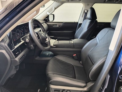 2025 INFINITI QX80 LUXE