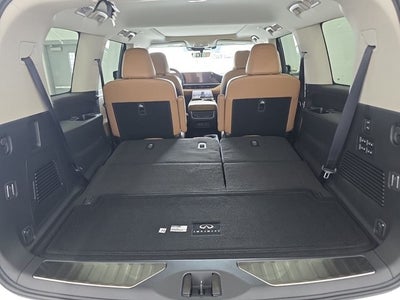 2026 INFINITI QX80 LUXE