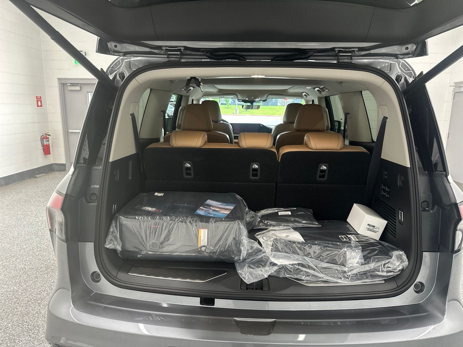 2026 INFINITI QX80 LUXE