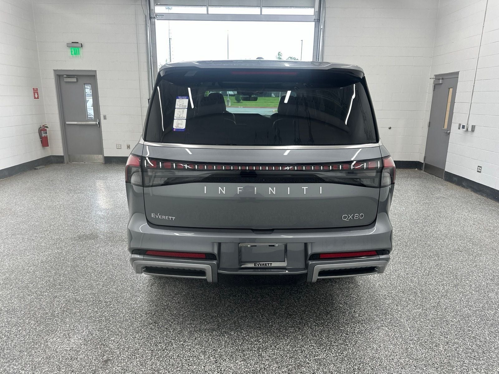 2026 INFINITI QX80 LUXE