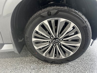 2026 INFINITI QX80 LUXE