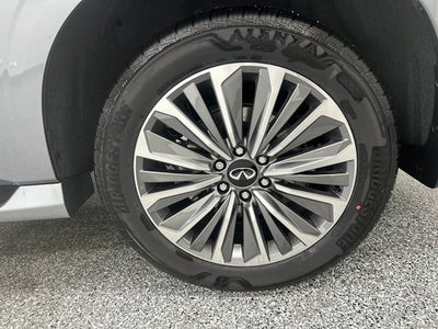 2026 INFINITI QX80 LUXE