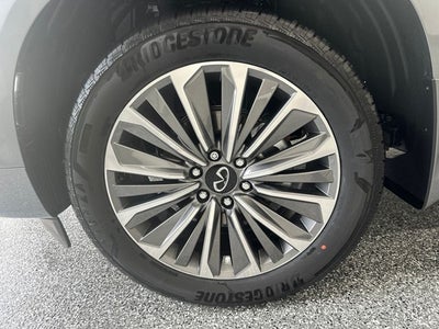 2026 INFINITI QX80 LUXE