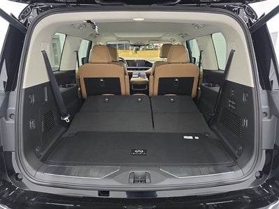 2026 INFINITI QX80 LUXE