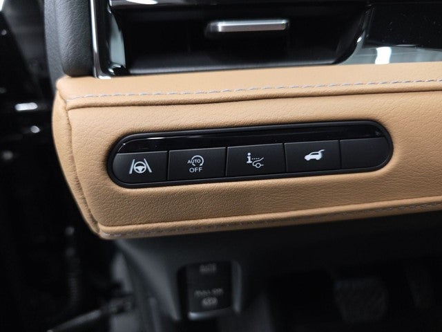 2026 INFINITI QX80 LUXE