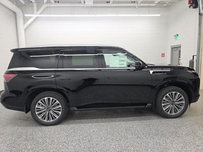 2026 INFINITI QX80 LUXE