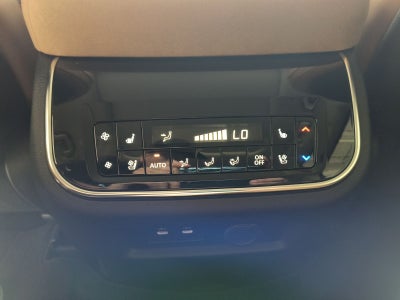 2027 INFINITI QX80 LUXE