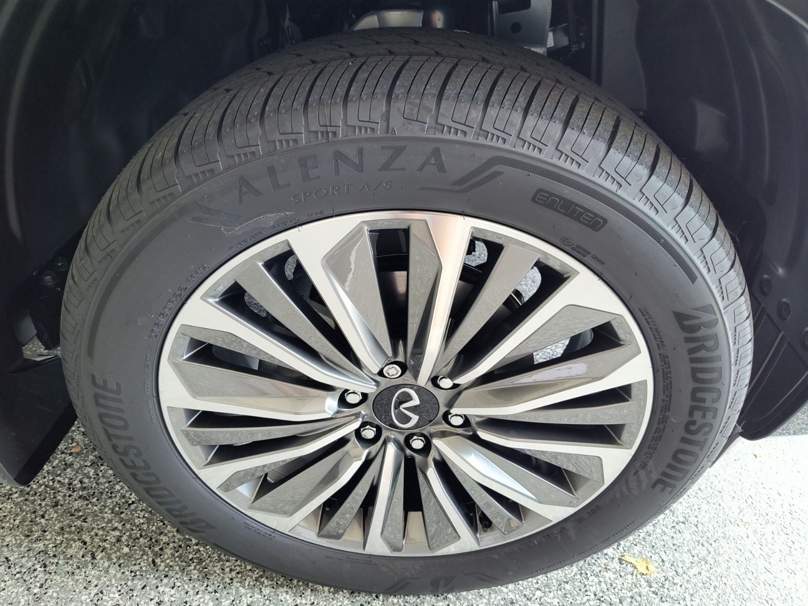 2027 INFINITI QX80 LUXE