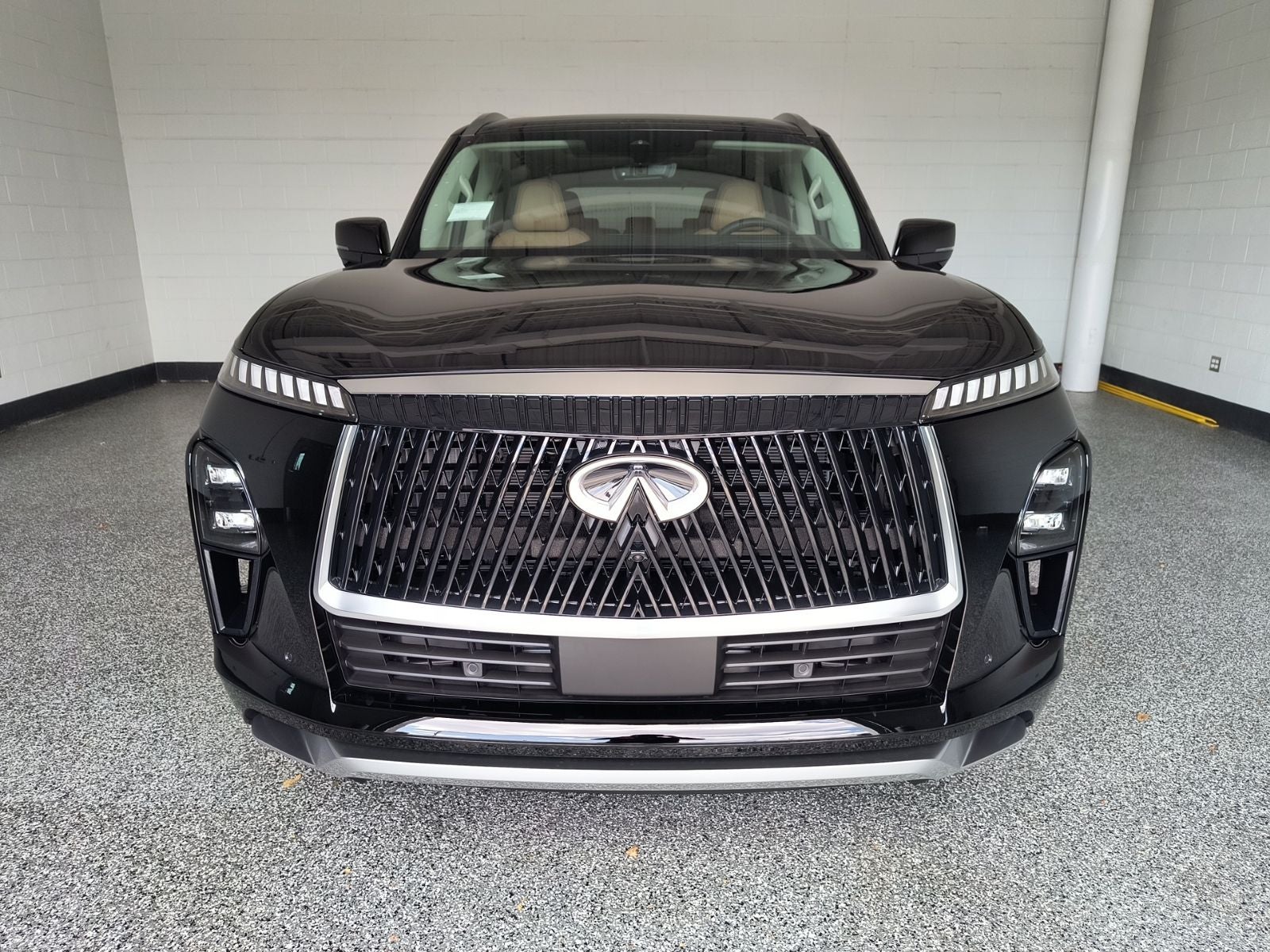 2027 INFINITI QX80 LUXE