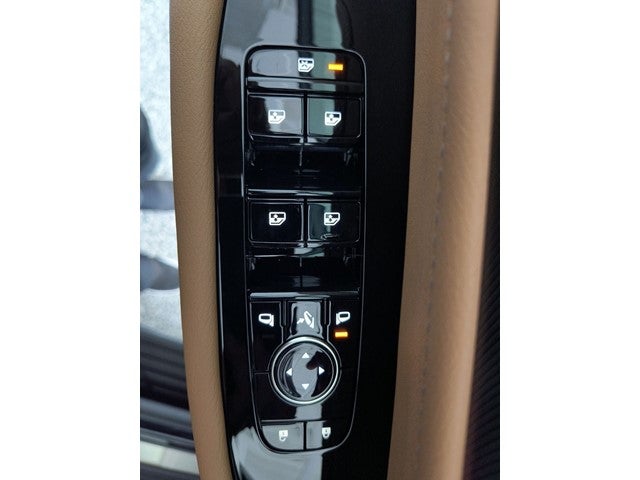 2027 INFINITI QX80 LUXE