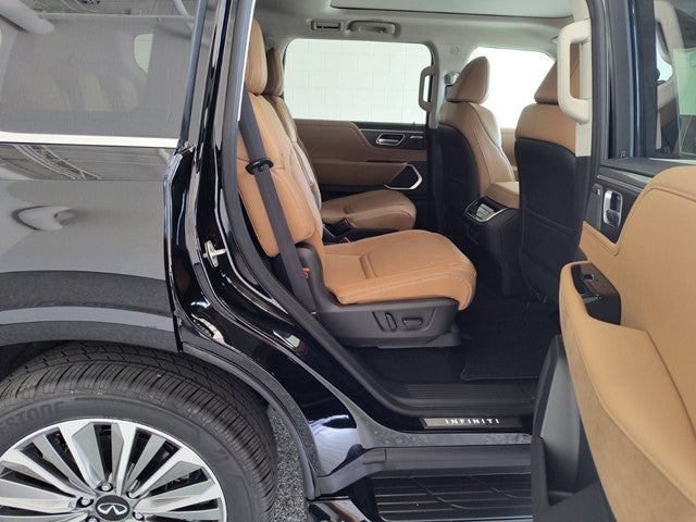 2027 INFINITI QX80 LUXE