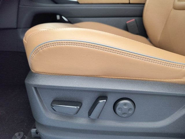 2027 INFINITI QX80 LUXE