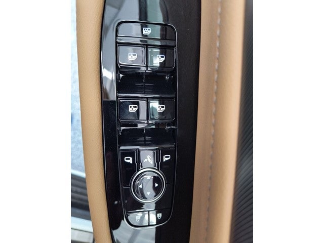 2027 INFINITI QX80 LUXE