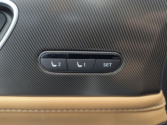 2027 INFINITI QX80 LUXE