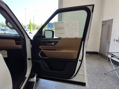 2027 INFINITI QX80 LUXE