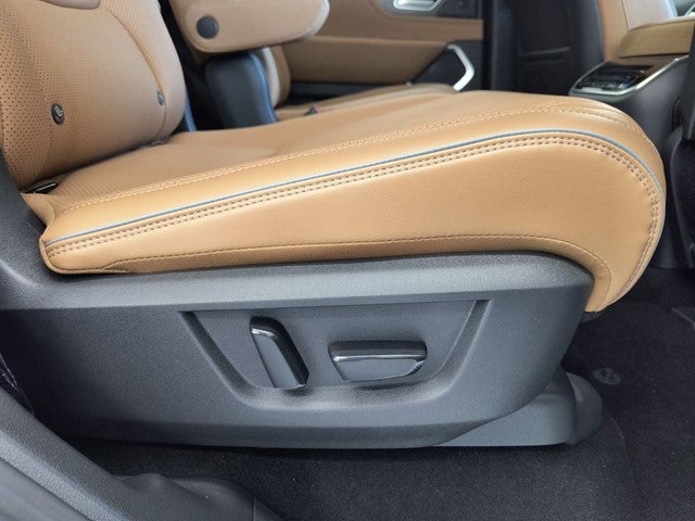 2027 INFINITI QX80 LUXE