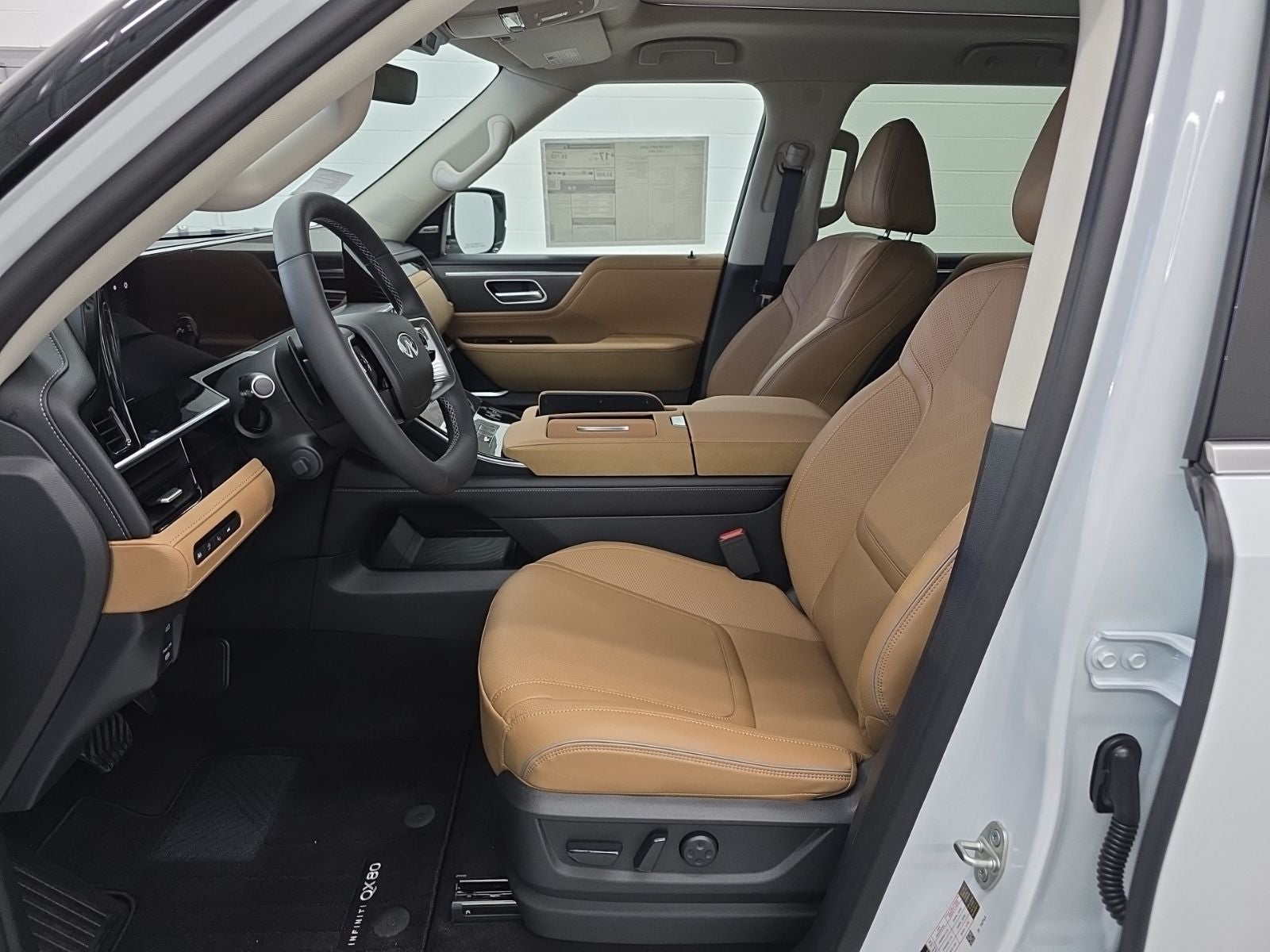 2026 INFINITI QX80 LUXE