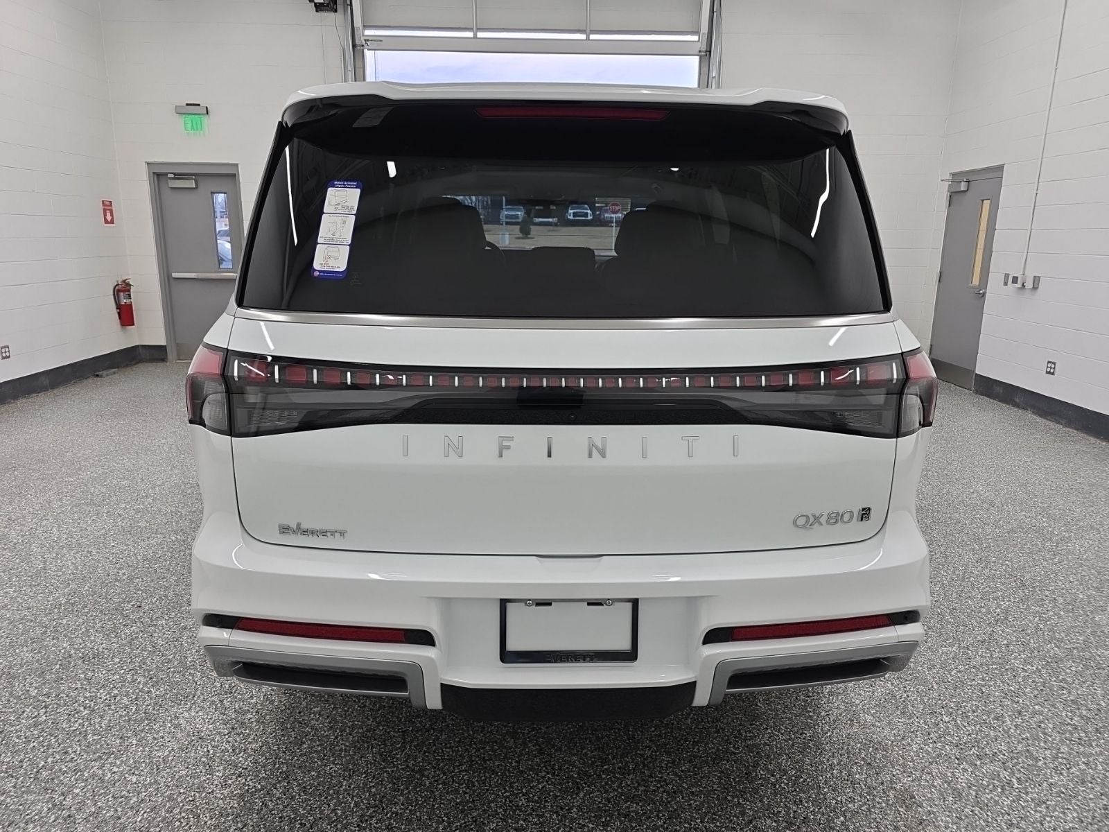 2026 INFINITI QX80 LUXE