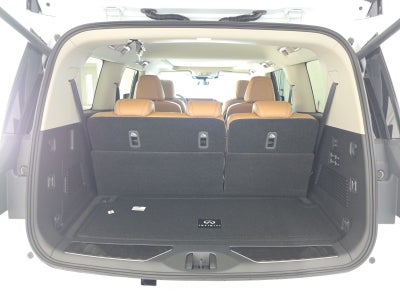 2026 INFINITI QX80 LUXE