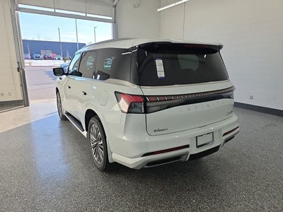 2026 INFINITI QX80 LUXE