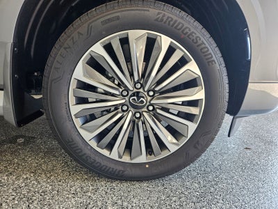 2027 INFINITI QX80 LUXE