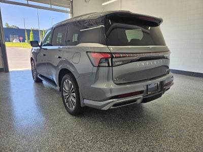 2027 INFINITI QX80 LUXE