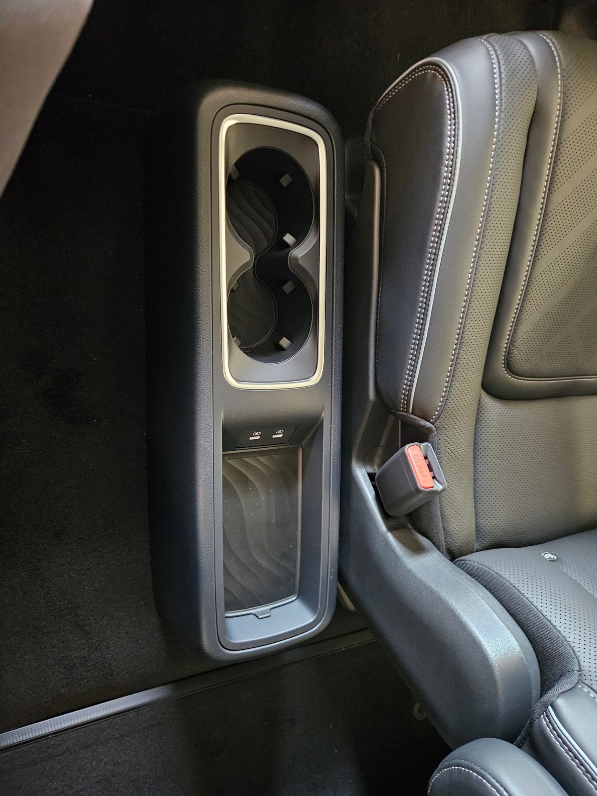 2027 INFINITI QX80 LUXE