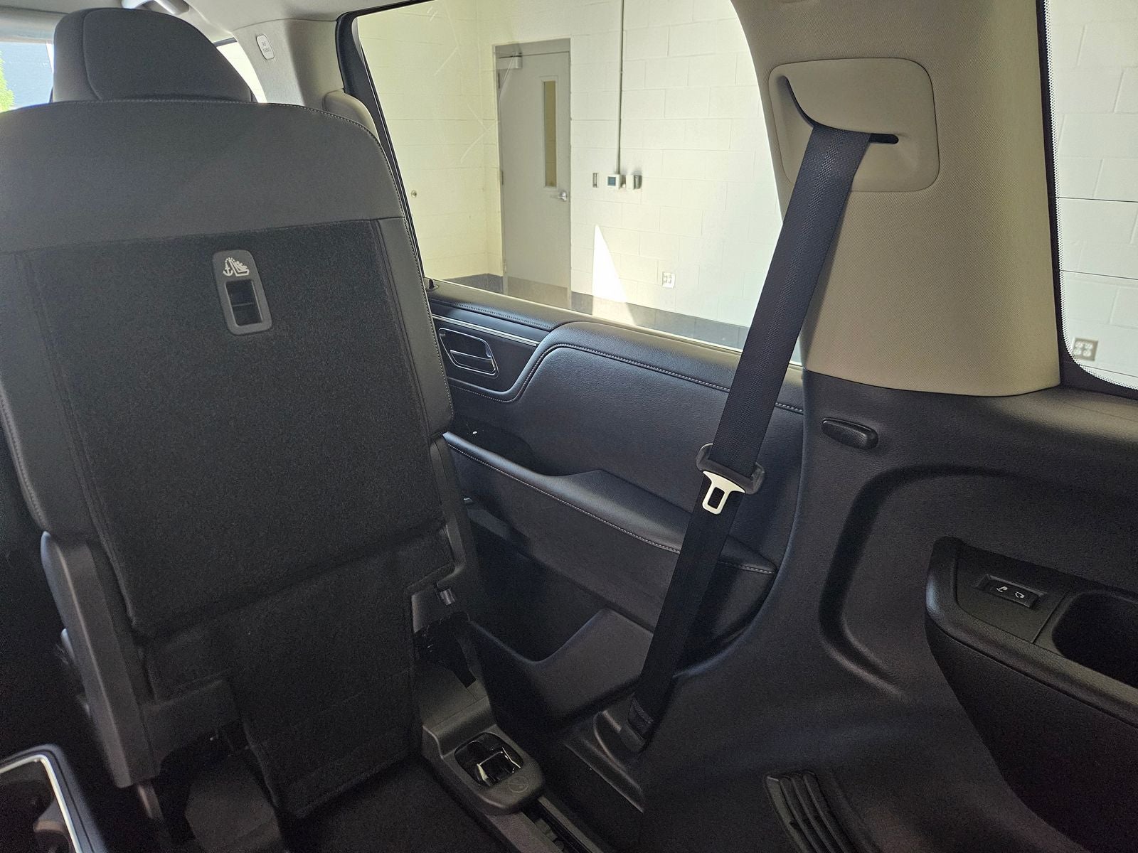 2027 INFINITI QX80 LUXE