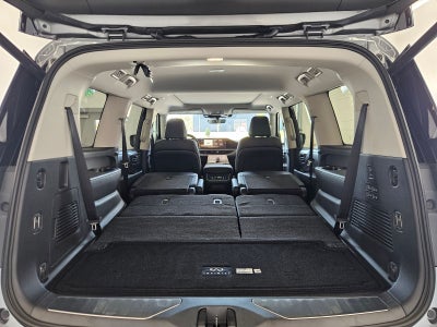 2027 INFINITI QX80 LUXE