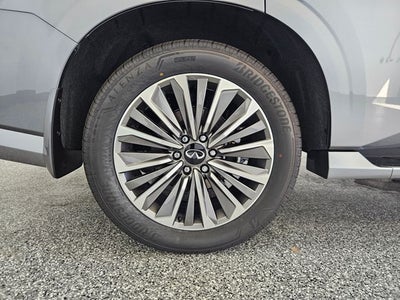 2027 INFINITI QX80 LUXE