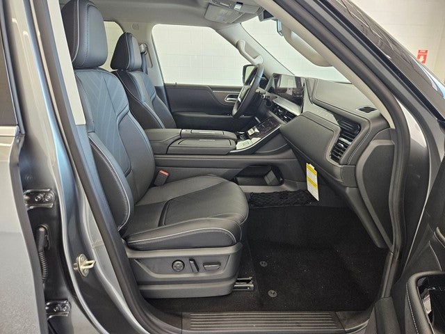 2027 INFINITI QX80 LUXE