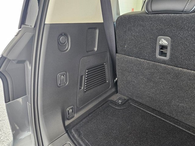 2027 INFINITI QX80 LUXE