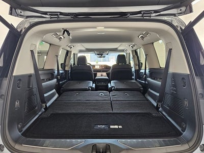 2027 INFINITI QX80 LUXE