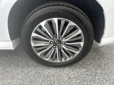 2027 INFINITI QX80 LUXE