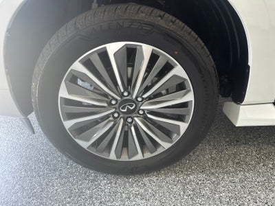 2027 INFINITI QX80 LUXE
