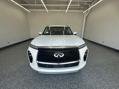 2027 INFINITI QX80 LUXE