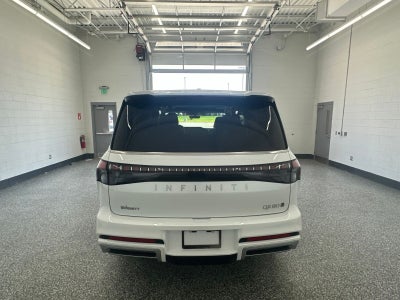 2027 INFINITI QX80 LUXE