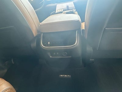 2027 INFINITI QX80 LUXE
