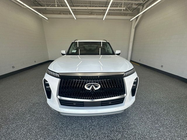 2027 INFINITI QX80 LUXE