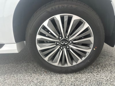 2027 INFINITI QX80 LUXE