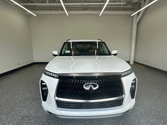 2027 INFINITI QX80 LUXE