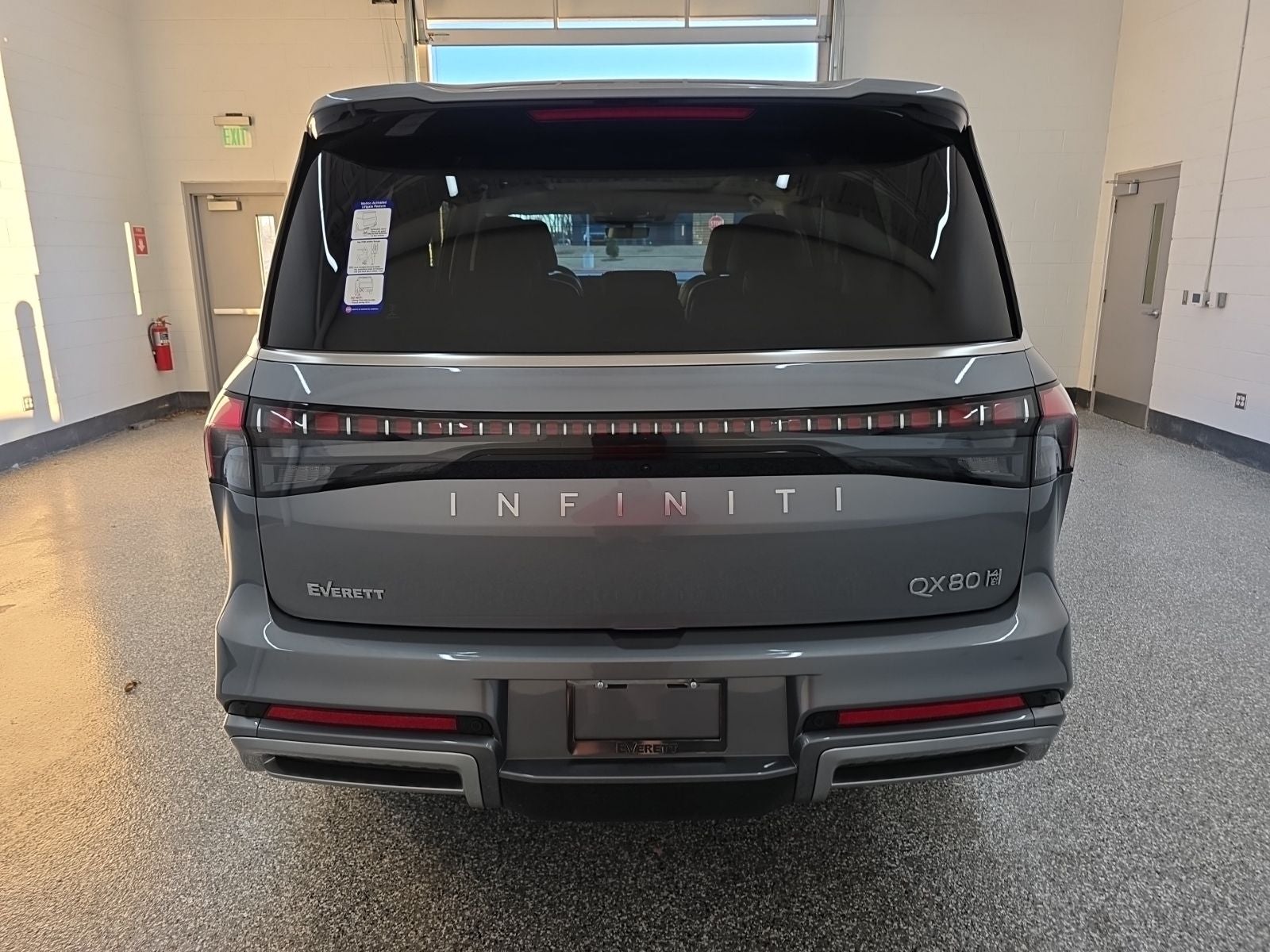 2026 INFINITI QX80 LUXE