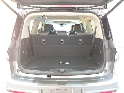 2026 INFINITI QX80 LUXE