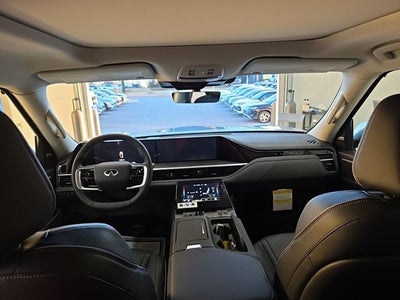 2026 INFINITI QX80 LUXE