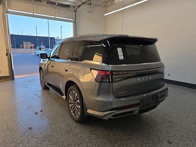2026 INFINITI QX80 LUXE