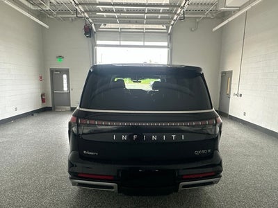 2027 INFINITI QX80 LUXE